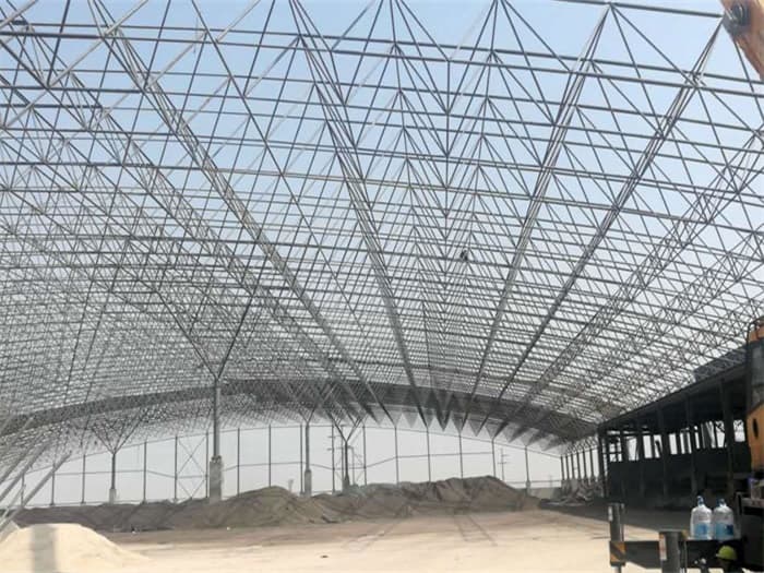 临夏钢厂料仓网架工程